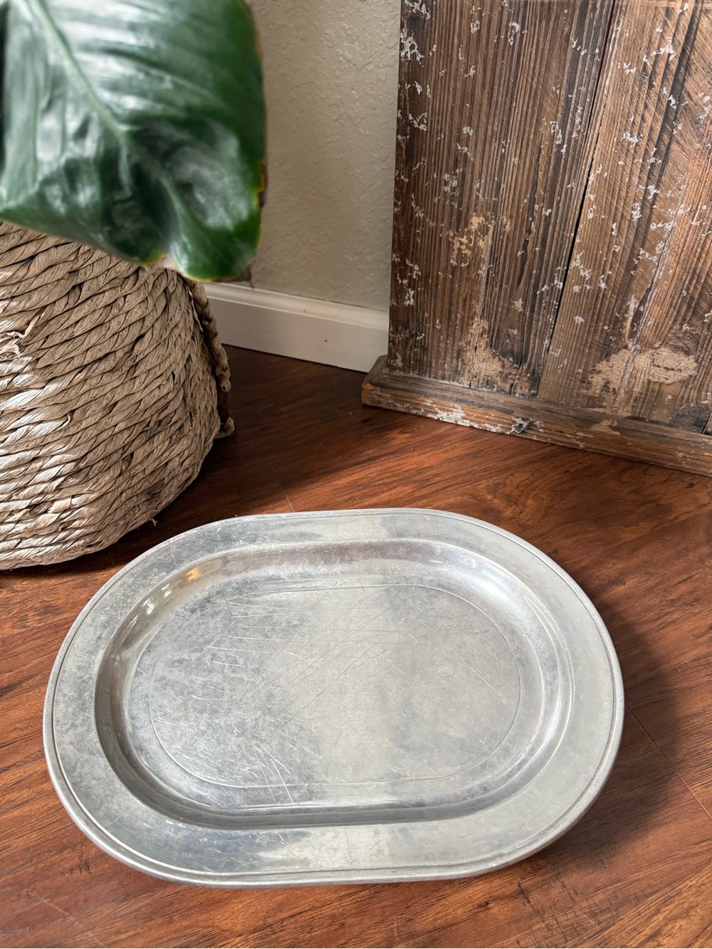 Vintage Wilton Columbia PA Cast Aluminum Oval Serving Platter 1972 USA RWP
